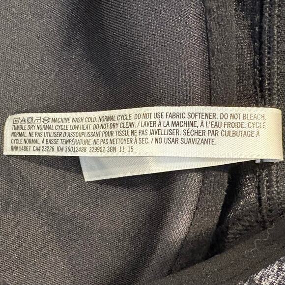 VICTORIA'S SECRET Women’s Sport Bra Gray Sz 32DD Athletic Running Jogging Sporty - Picture 6 of 8